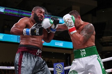 Усик - Уизерспун: Хроника боя