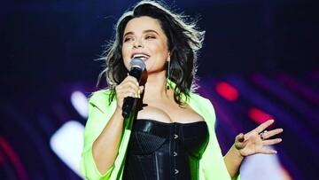 Заборонена в Україні співачка відправила лист Зеленському з проханням впустити її до країни