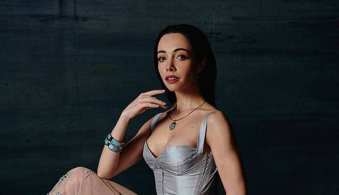 Катерина Кухар показала струнку фігуру в купальнику