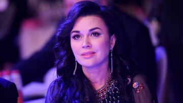 Друзі Анастасії Заворотнюк розповіли про її стан після операції