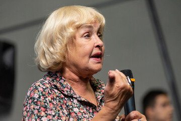 Попереду важкі часи: Ада Роговцева звернулася до українських військових