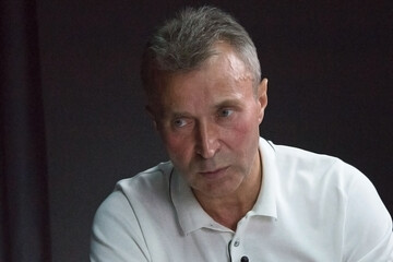 Если боевики не отведут войска, нам нужно наступать, разбить врага и занять его позиции - генерал Думанский