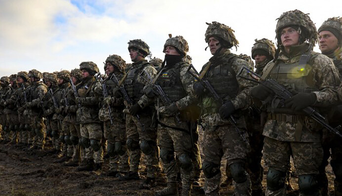 Дембельский аккорд: в Украине отправят в отставку всех прапорщиков