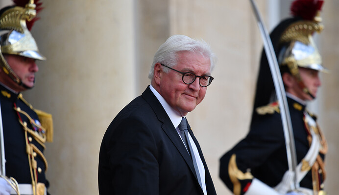 Формула Штайнмайера - не капитуляция, но она ничего не меняет - Сьюзан Стюарт