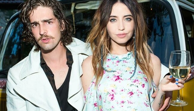 Міг це робити при Наді: чоловік Дорофеєвої зізнався, що фліртував з дівчатами