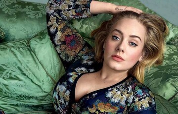 Схудла Адель вразила шанувальників своєю зовнішністю: фото