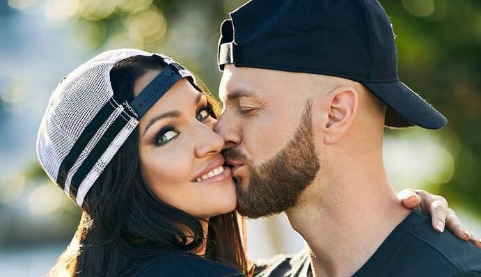 Не рискнул подойти: Влад Яма рассказал историю знакомства с женой