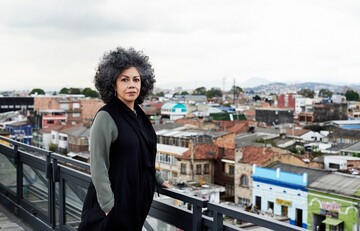 Колумбійська художниця отримала найбільшу премію в галузі сучасного мистецтва: хто вона