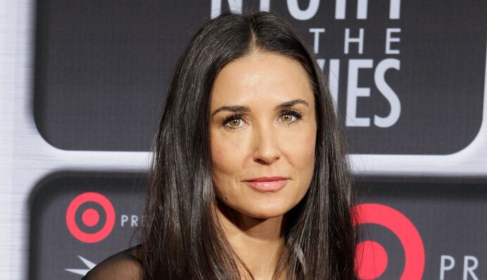 Не та мама, з якою ми виросли: діти Демі Мур розповіли про алкоголізм актриси