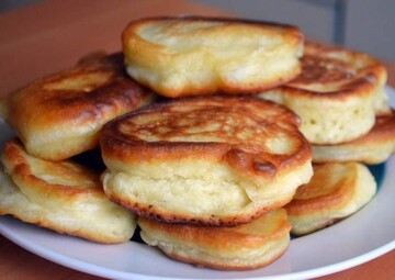 Легкі і ситні млинці на кефірі: ідеальний рецепт для сніданку