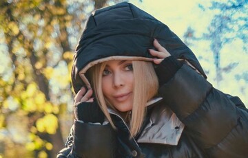 Схожа на Лесю Нікітюк: Ірину Білик на архівному фото не впізнали шанувальники