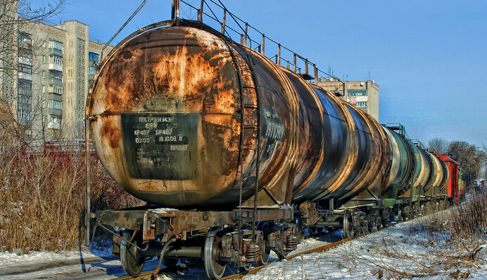 Тонкая игра президента Голобородько: экономику ожидает плохой и ужасный сценарий