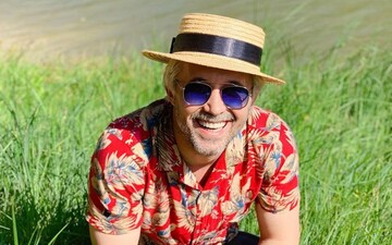 Сьогодні народиться наш маленький Сергійко: Бабкін кумедно привітав себе з днем народження