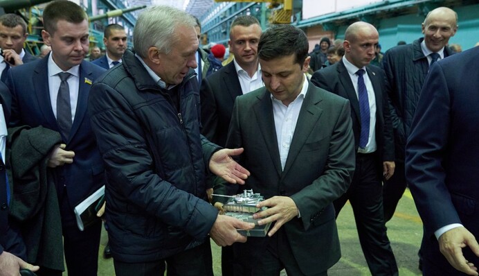 Танки Зеленского: какие вопросы вызвал визит президента в Харьков