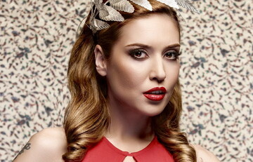 Екс-солістка 