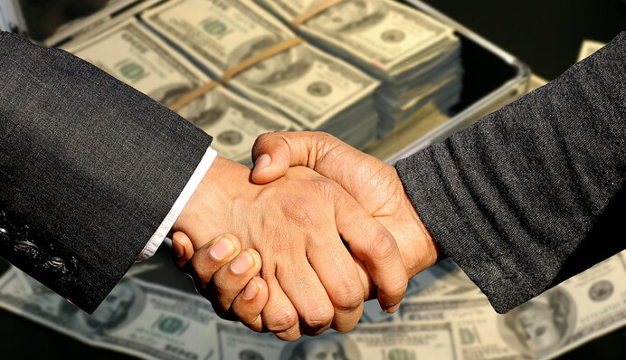 Майбутнє України під питанням: що відбувається у справі банкірів на мільярд