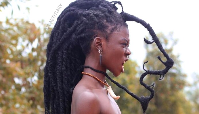 Бюстгальтер, навушники та фігури тварин - все це дівчина робить зі свого волосся: гортаємо Інстаграм дня