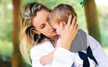 Лобода показала рідкісні фото з маленькою донькою: фани розчулились