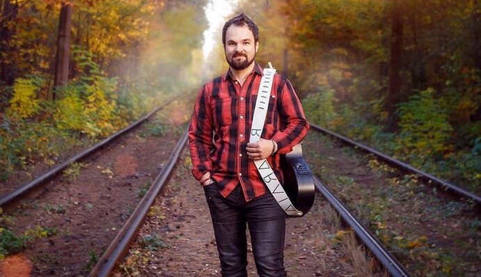 Украинский музыкант сообщил о внезапной смерти родного человека