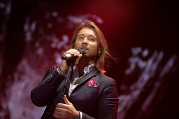 Олег Винник представит новую песню в столичном Дворце спорта