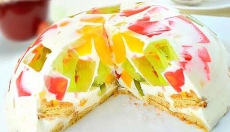 Готуємо вдома торт Бите скло з прошарком крекеру: покроковий рецепт і поради