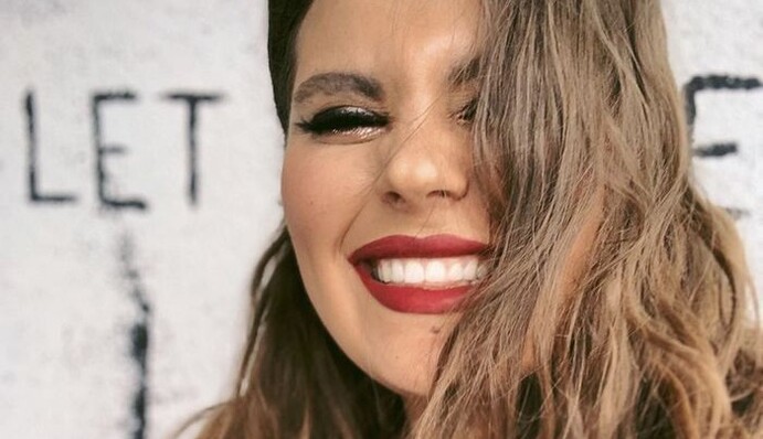 Всегда была бандиткой: солистка KAZKA показала свое смешное детское фото