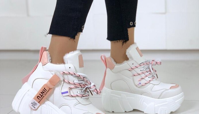 В чем встретить первый снег: 10 стильных моделей обуви на эту зиму