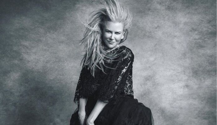 52-летняя Николь Кидман в бунтарских нарядах снялась для юбилейного Vogue: фото