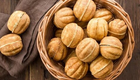 Орешки со сгущенкой - простой рецепт десерта из детства