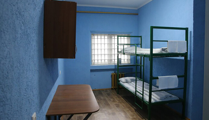 Отели для элитных преступников: зачем нам эксперименты с СИЗО по-американски