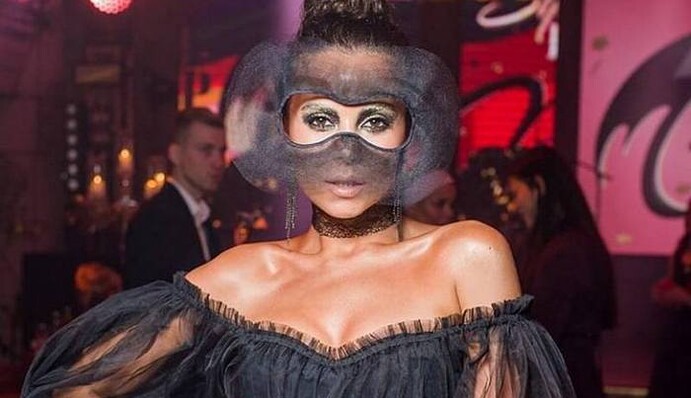 Очень необычно: экстравагантный образ Насти Каменских вызвал споры в сети