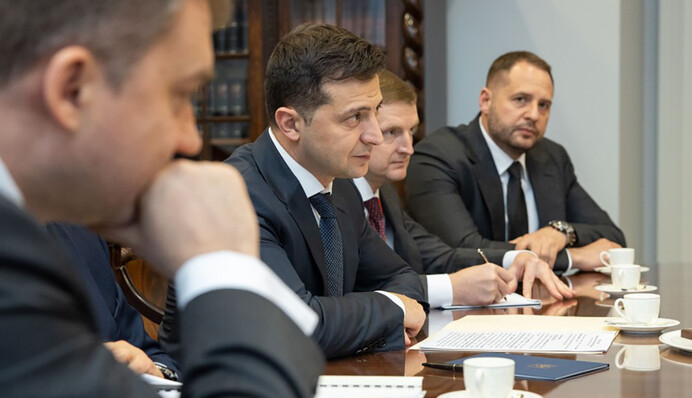 Перекресток трех дорог: что ждет Зеленского на нормандском саммите