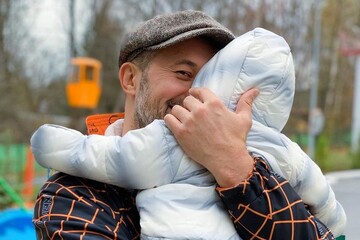 Сергій Бабкін зворушив фанів співом для 5-місячного сина: трепетне відео