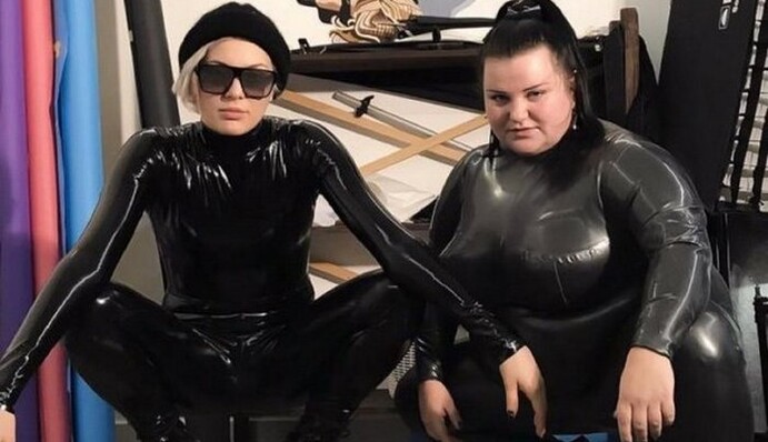 MARUV нарядила рэпершу Alyona Аlyona в латекс для совместного фото