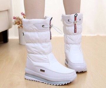 Підбираємо гардероб на зиму: 10 невдалих речей, які вже давно вийшли з моди