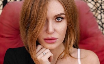 Українська співачка показала чоловіка, який переслідує її родину і погрожує в мережі