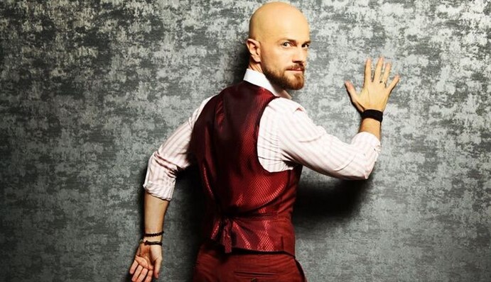 Влад Яма показал фото, на котором почти полностью видно лицо 4-летнего сына