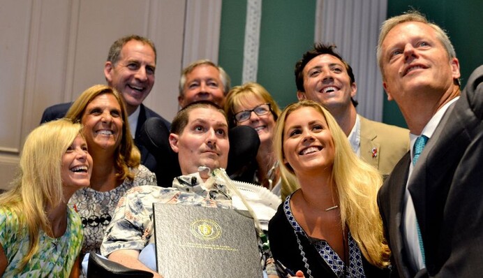 Умер создатель флешмоба Ice Bucket Challenge: как затея Пита Фрейтса сплотила миллионы