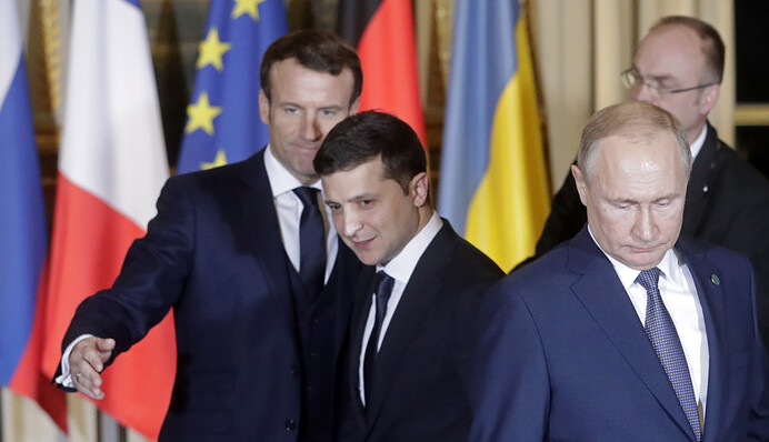 The shelling won't stop: why Zelensky didn't win in Paris