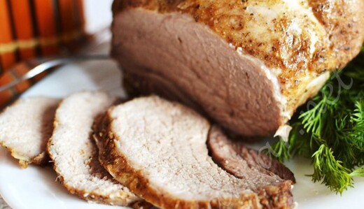 Запікаємо до свят соковиту буженину - рецепт і поради приготування