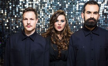 Гурт KAZKA випустив ще один трек з нового альбому, і він знову про колишнє кохання