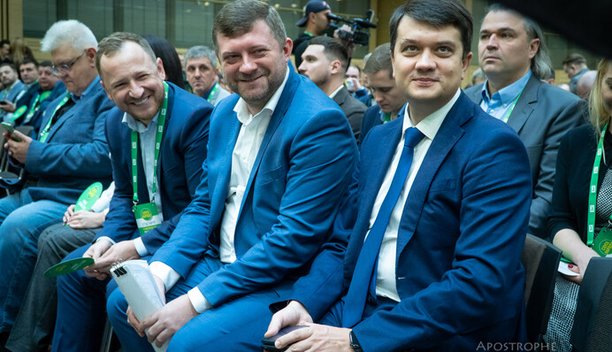 Хор им. Веревки и нарастающее брожение: кто и как делит 