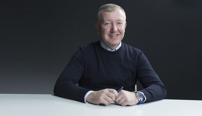 Другий паспорт допомагає українцям вижити, але не можна бути лояльним  до двох армій - керівник Чернівецької області