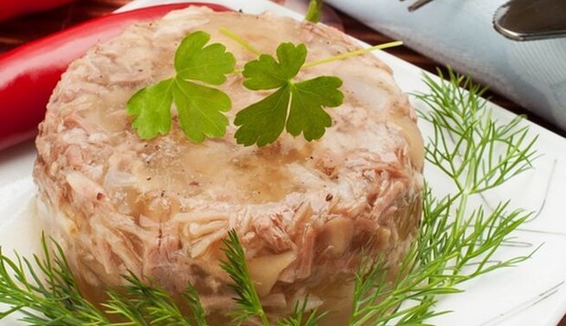 Як не зіпсувати холодець: вивчаємо класичний рецепт до свят