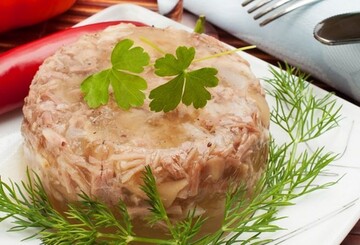 Як не зіпсувати холодець: вивчаємо класичний рецепт до свят