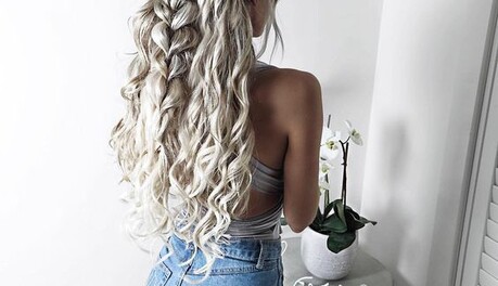 Прическа на Новый год своими руками: 10 идей красивых и простых укладок дома