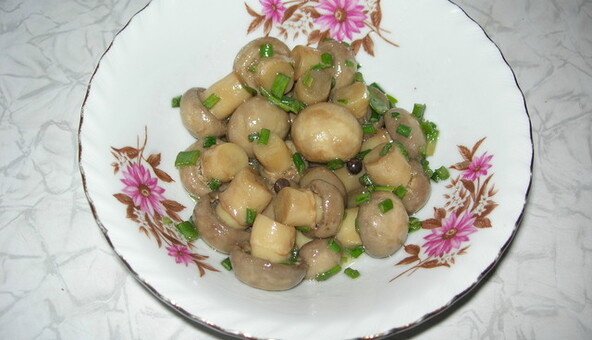 Маринованные шампиньоны за 7 минут - простой рецепт закуски к праздничному столу
