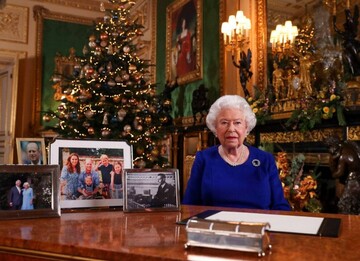 Королева Єлизавета II натякнула на сімейні скандали в різдвяній промові 2019 року