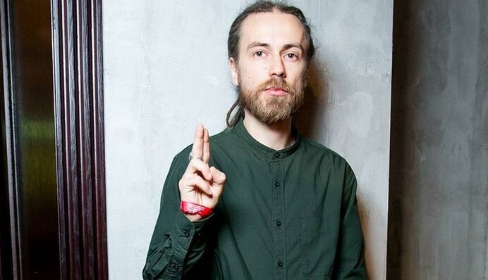 В Москве неизвестные подожгли могилу рэпера Децла: фото