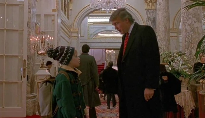 Сцену з Дональдом Трампом вирізали з фільму 